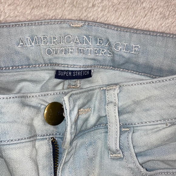 american eagle ripped jeans - Picture 3 of 5